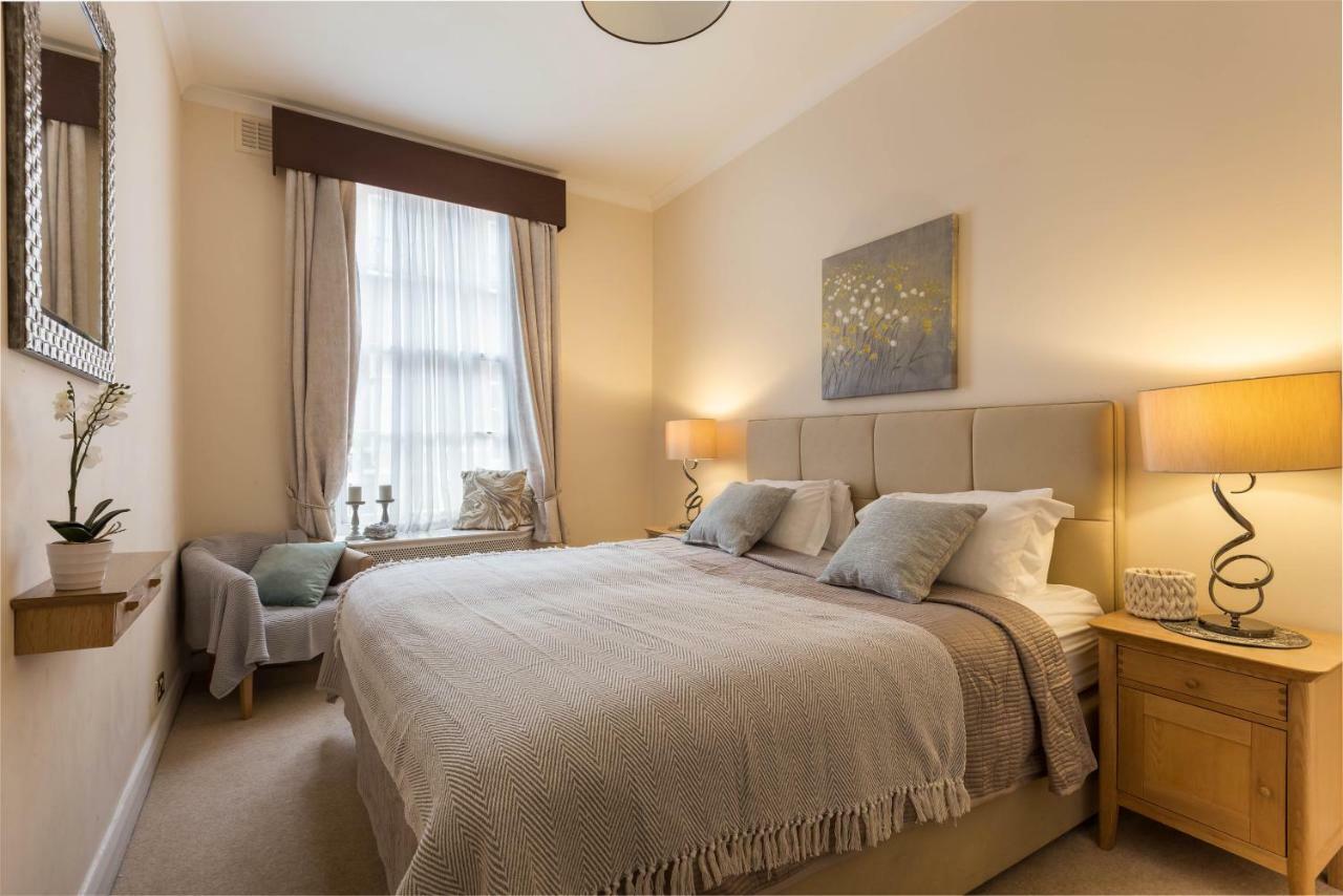 Park Lane Apartments/shaw House Londen