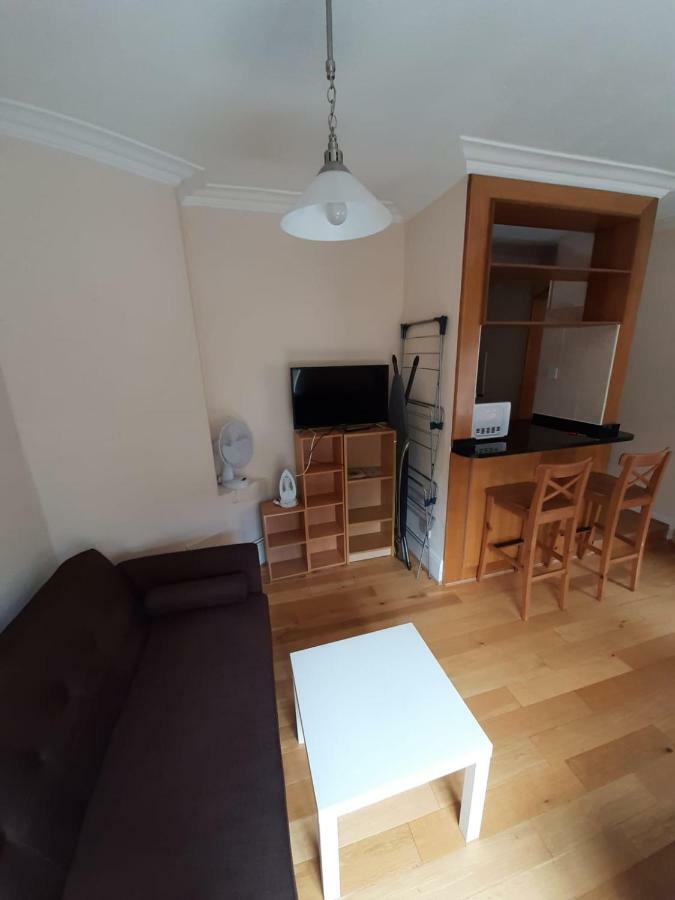 Unique, Exciting And Yours 2rooms Trafalgar Square Apartamento