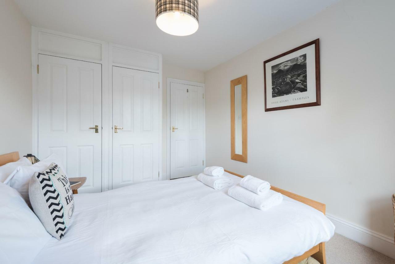 Traditional Richmond By Twickenham By Underthedoormat Apartment London
