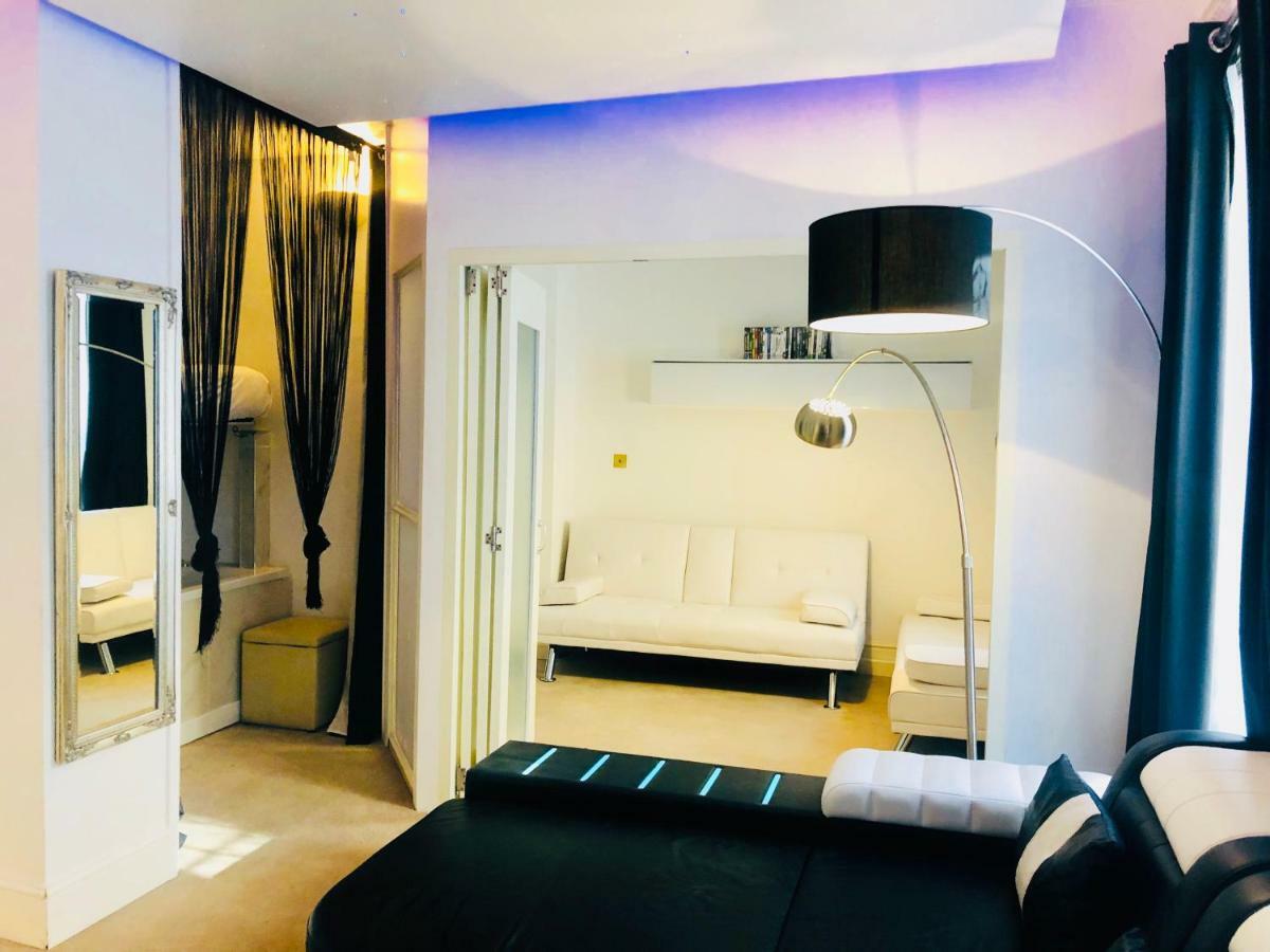 Piccadilly Circus Suites Apartamento *