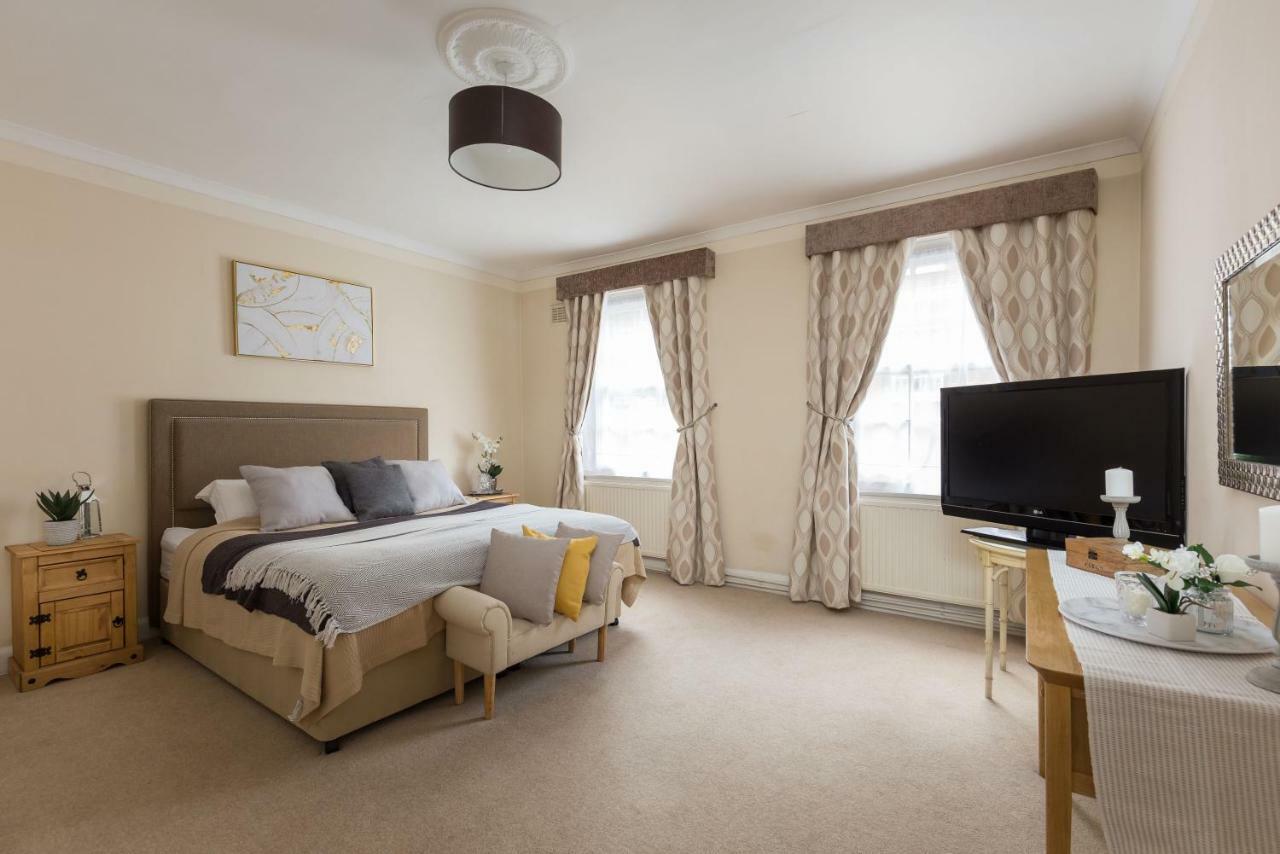Park Lane Apartments/shaw House * Londen