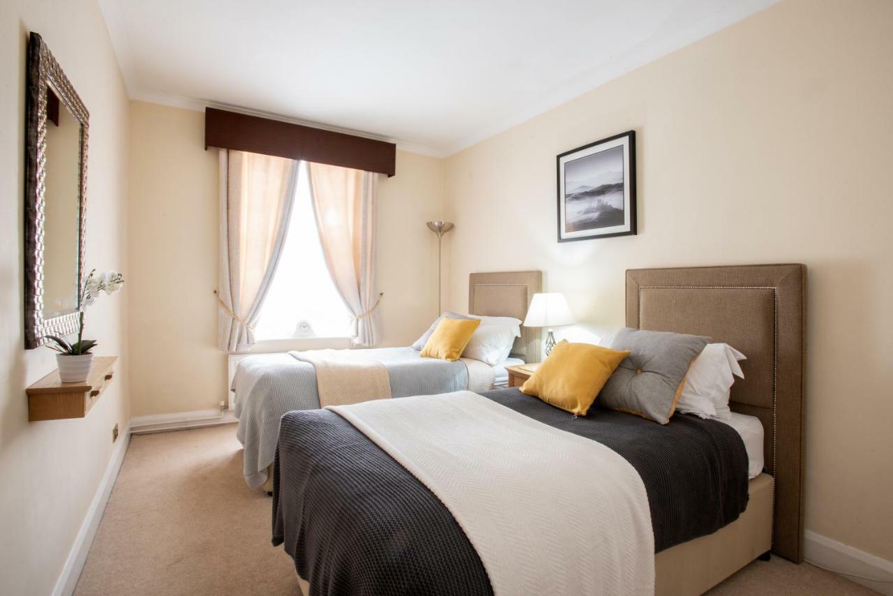 Park Lane Apartments/shaw House * Londen