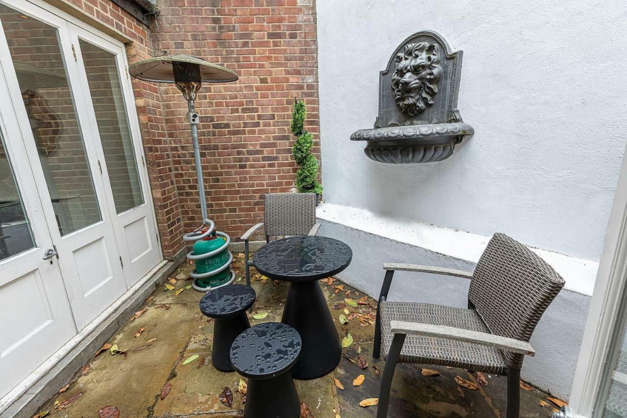 Vakantiehuis Joivy Stunning 6-bed House Near Harrods In Knightsbridge *