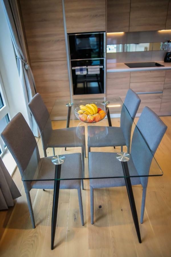Thames View 2 Bed With Balcony Apartamento Londres