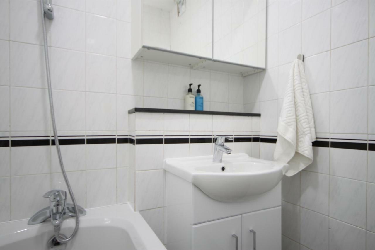 Apartamento Camden Town Spacious 2 Bedroom - Sleeps 5 Guests! Londres