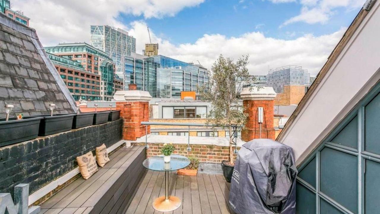 Super Cool 2 Bedroom Split Level Duplex * Londres