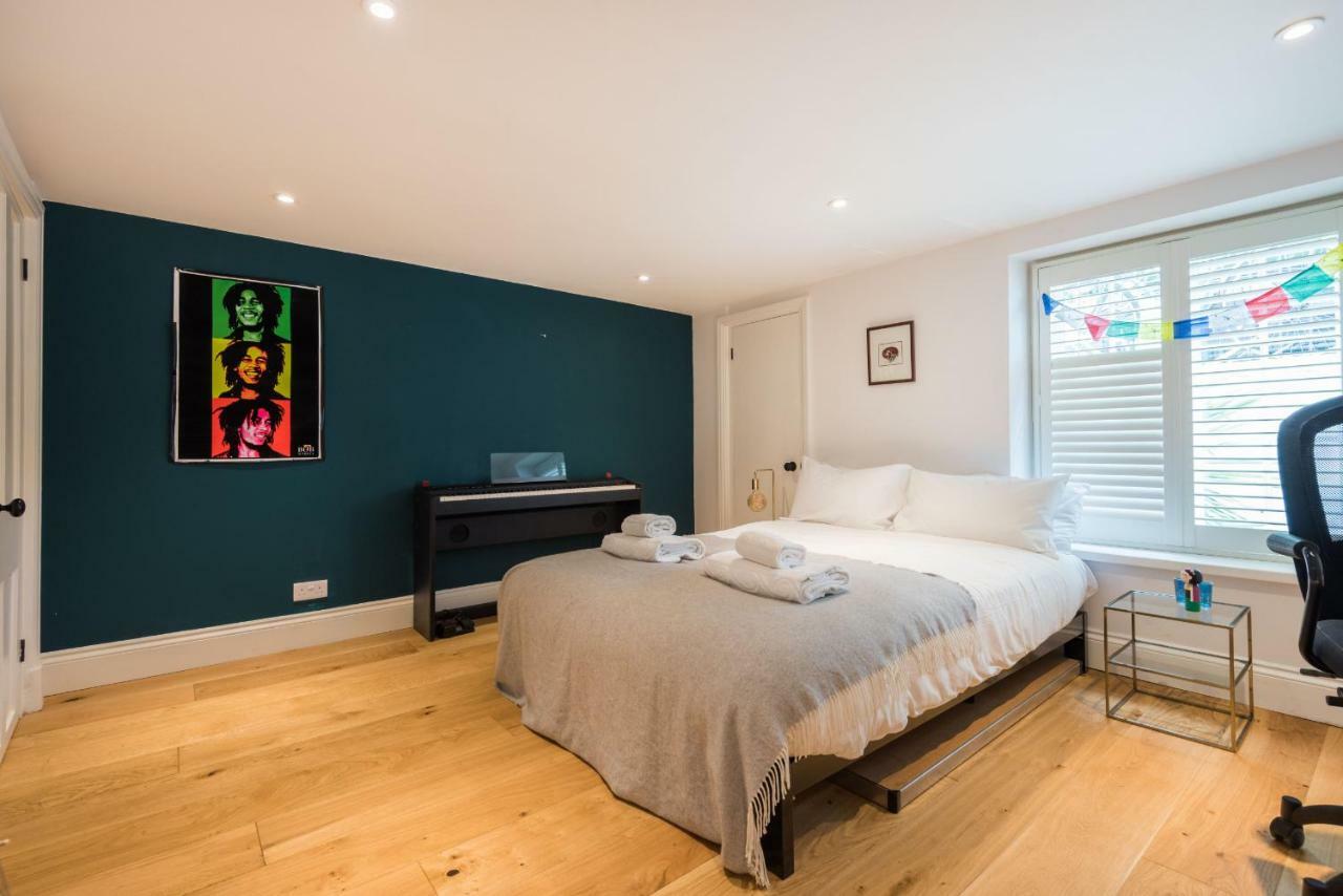 Hébergement de vacances Beautiful Chiswick With Garden *
