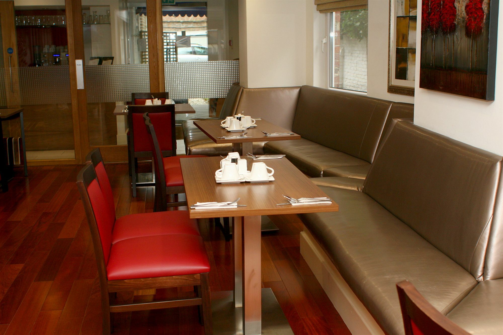 The New Carlton 3* Londen