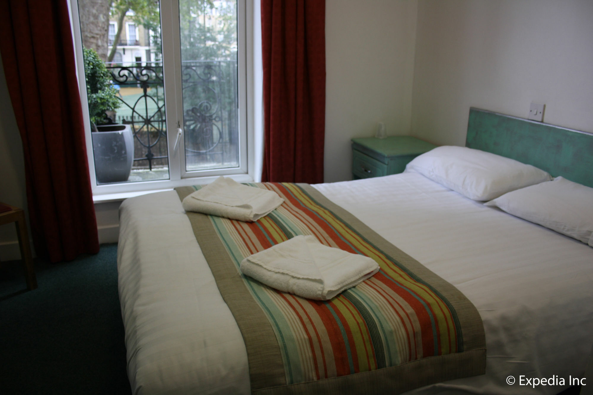 Howard Winchester Hotel