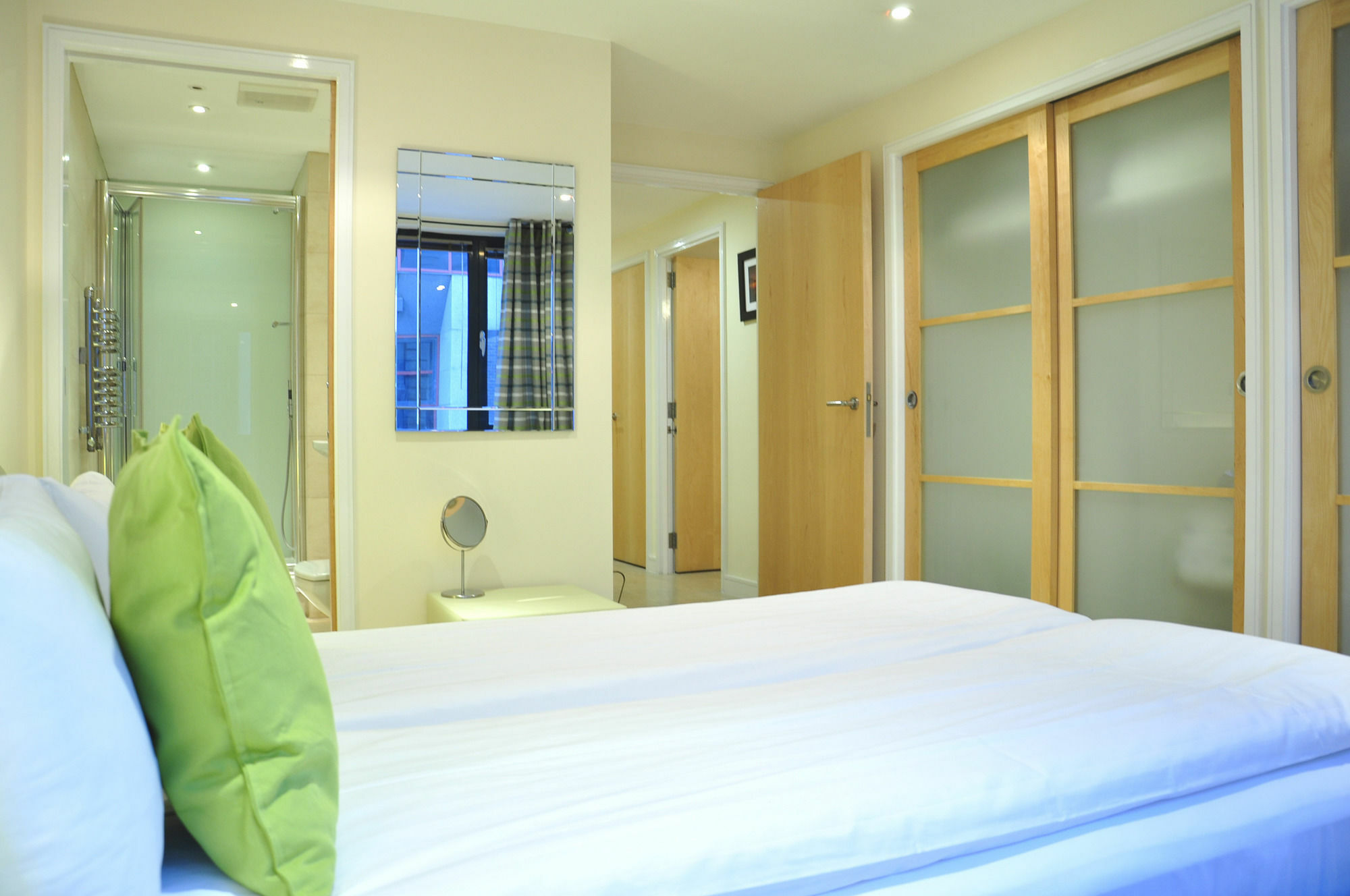 Tower Bridge Superior Apartment London