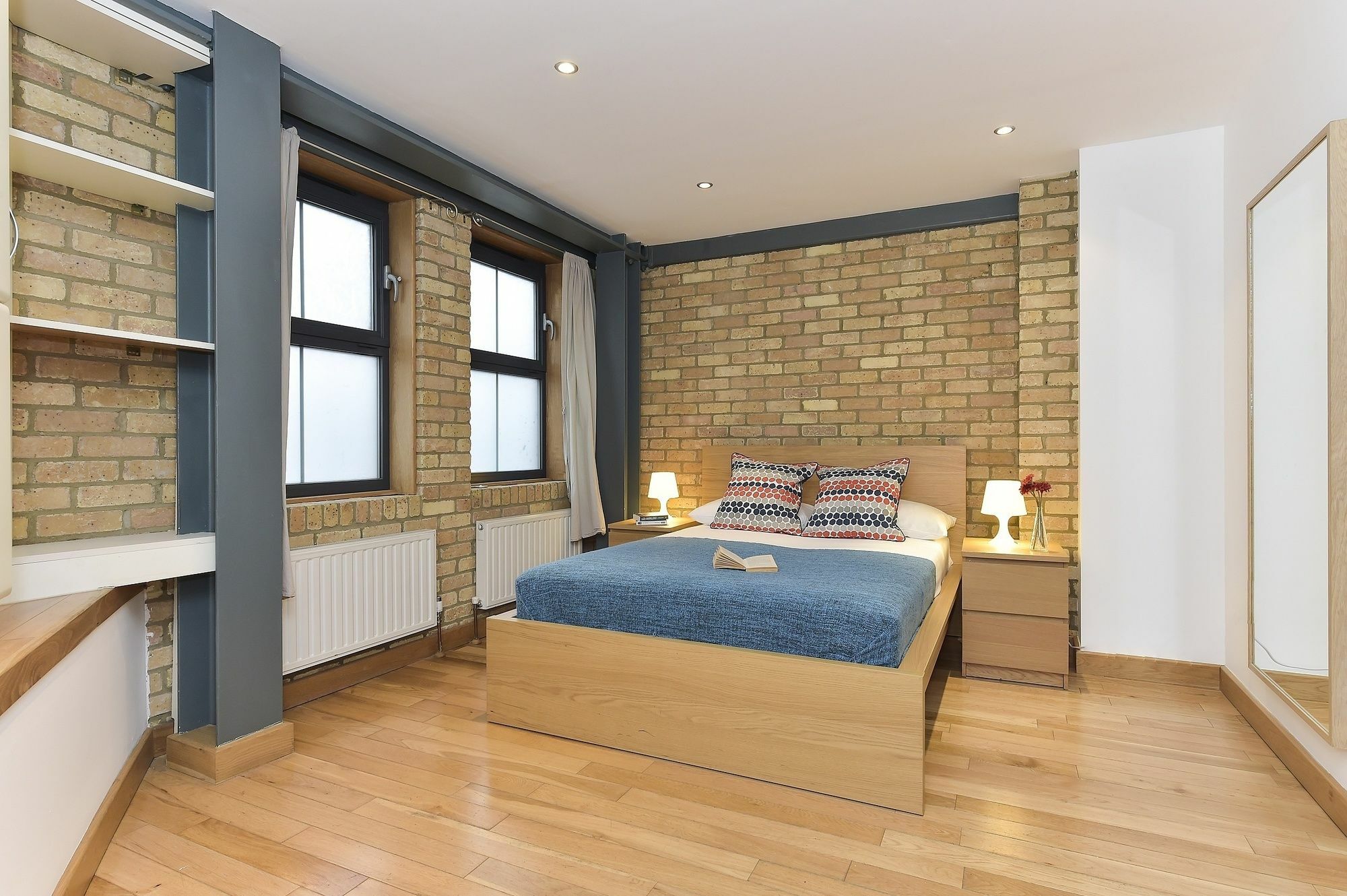 Tower Bridge Superior Apartment