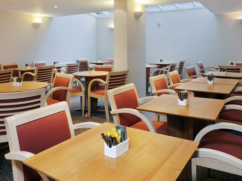 Holiday Express Victoria By Ihg Hotel 3*