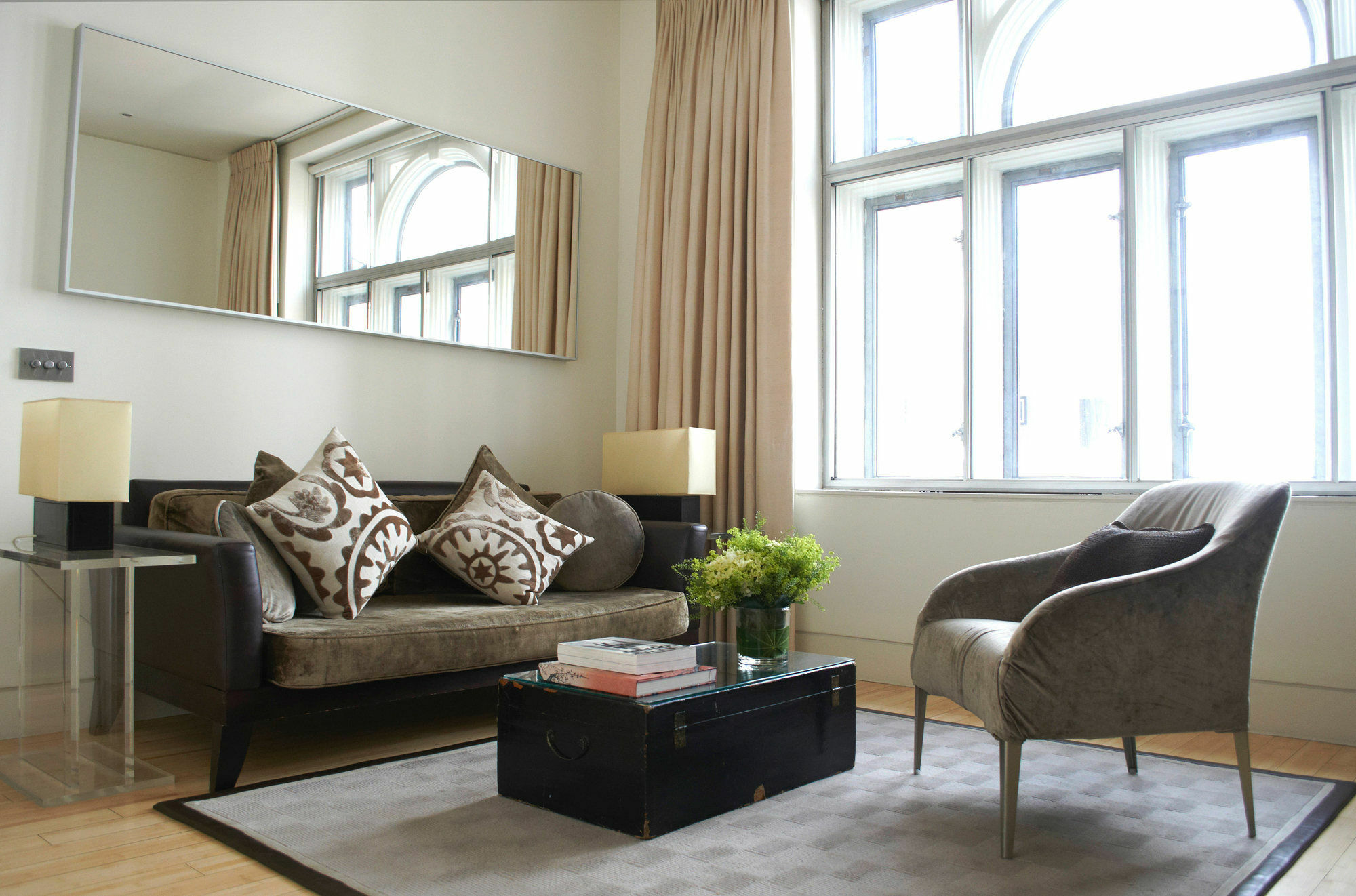 No.5 Maddox Street Apart-hotel 4*