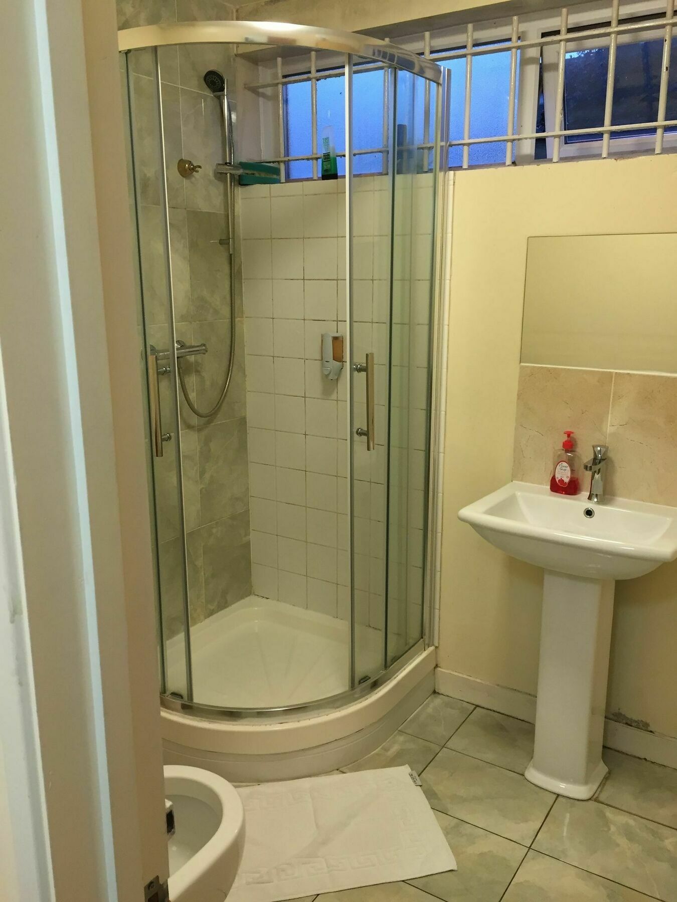 Coronation House Gasthuis 2*