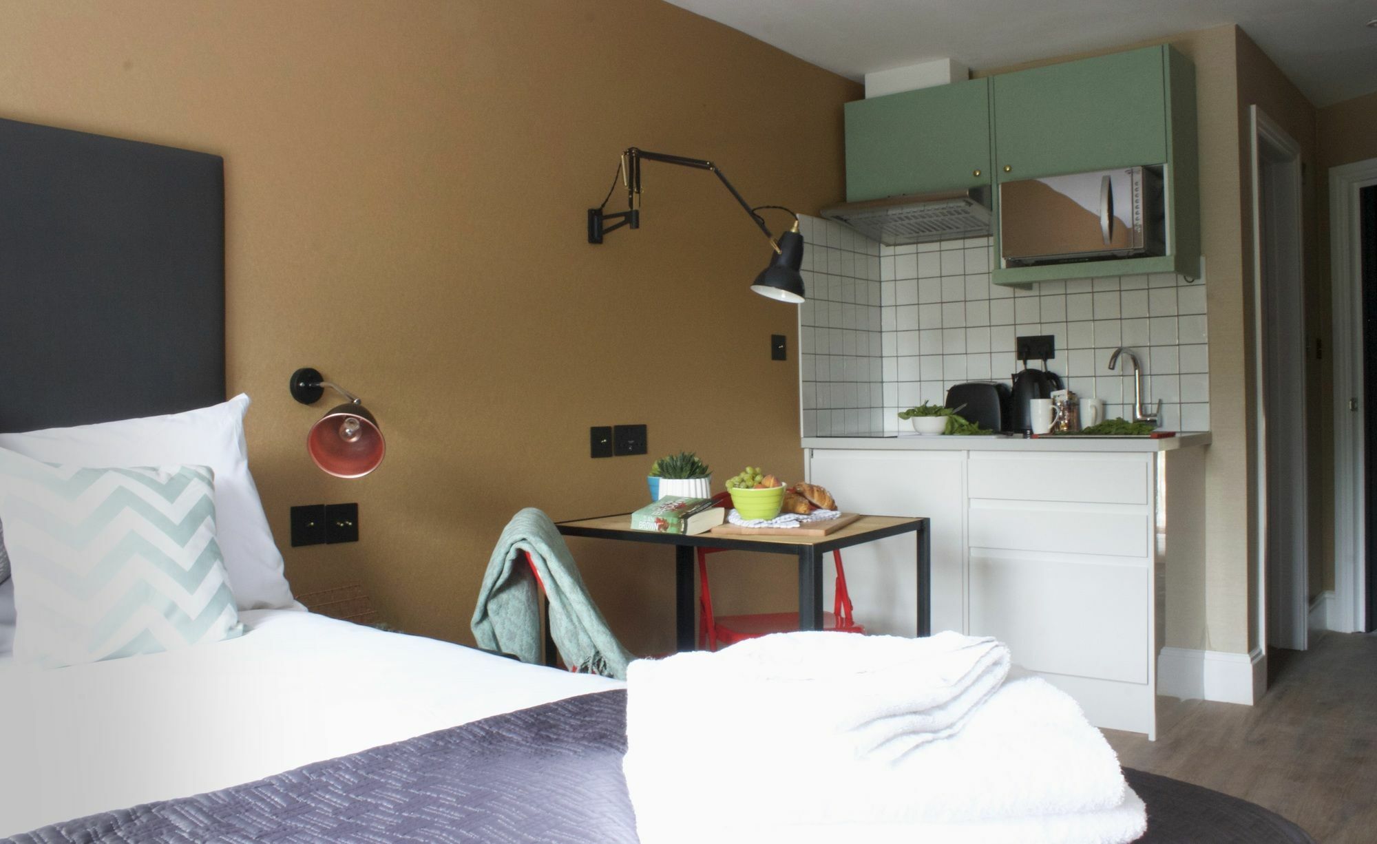 Room2 Hammersmith Hometel