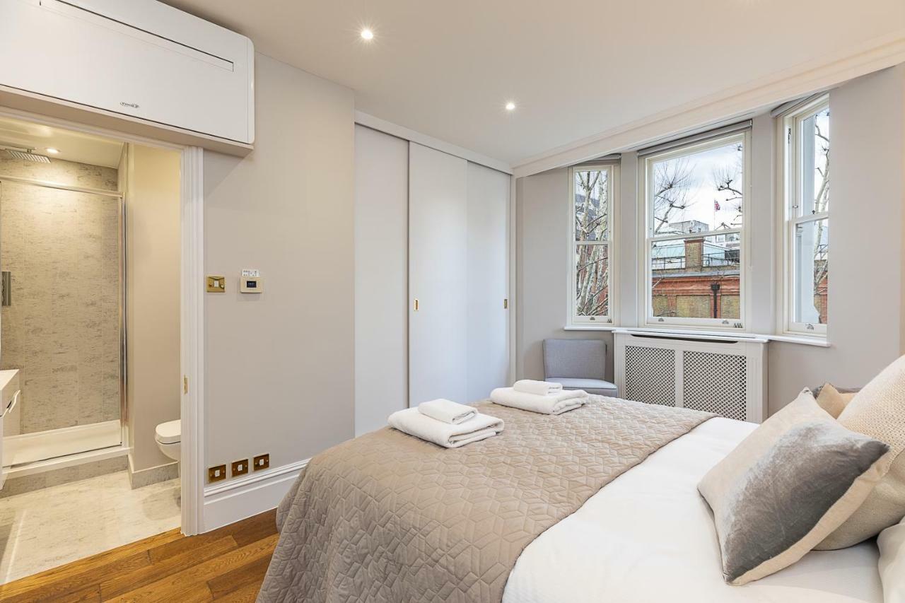 Astonishing Flats Near Mayfair & Piccadilly Circus *