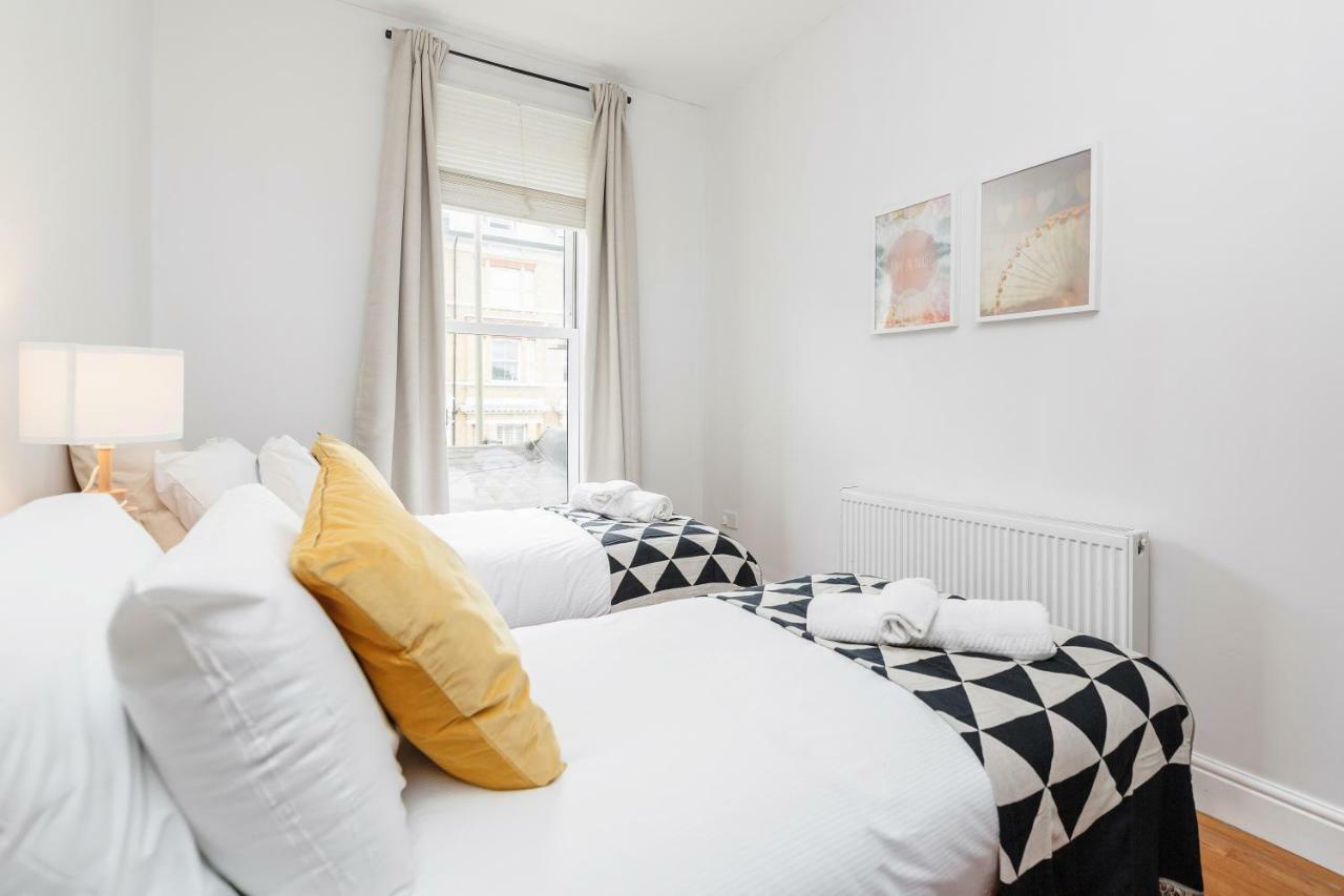 Welcomestay Clapham Junction 2 Bedroom * Londen