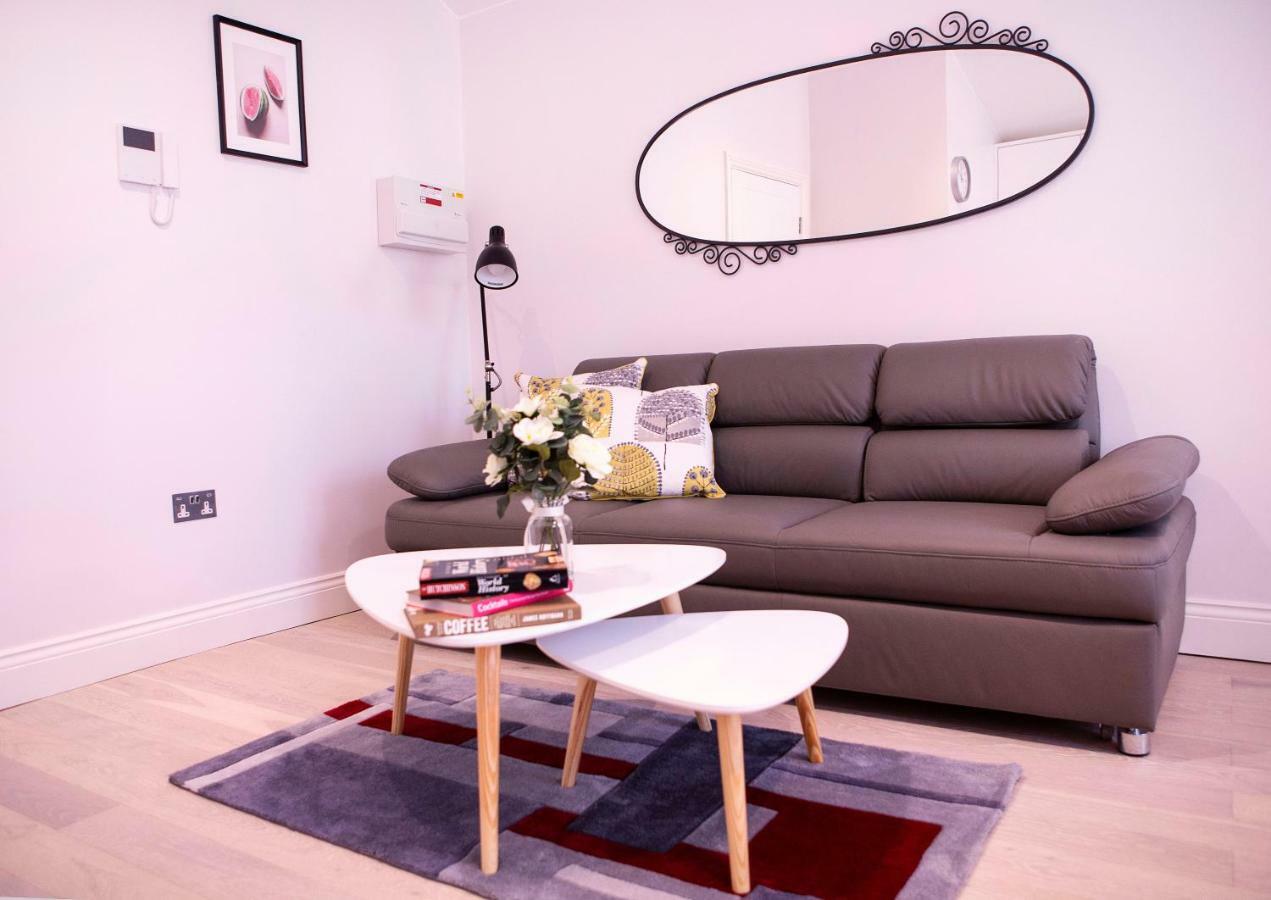 Quiet West End By Indigo Flats Appartement *