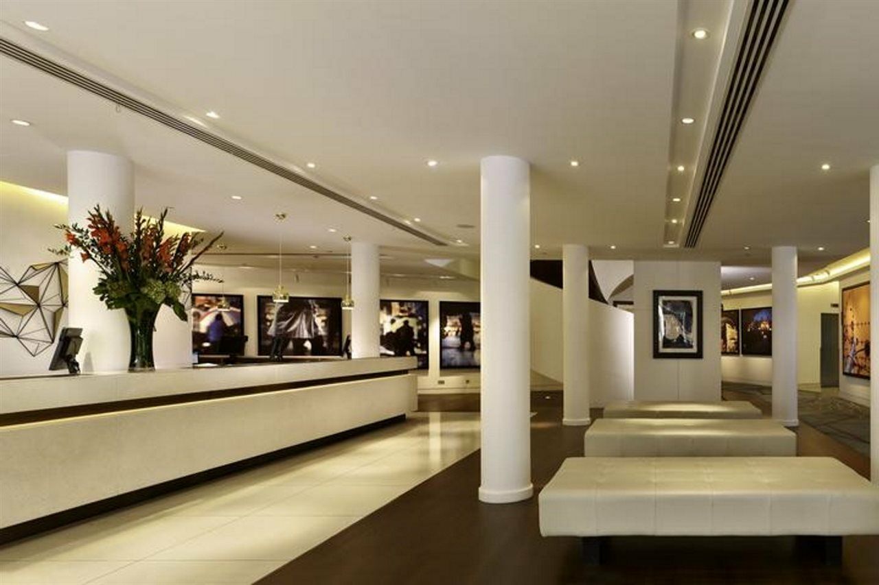 Hotel The Westminster London, Curio Collection By Hilton