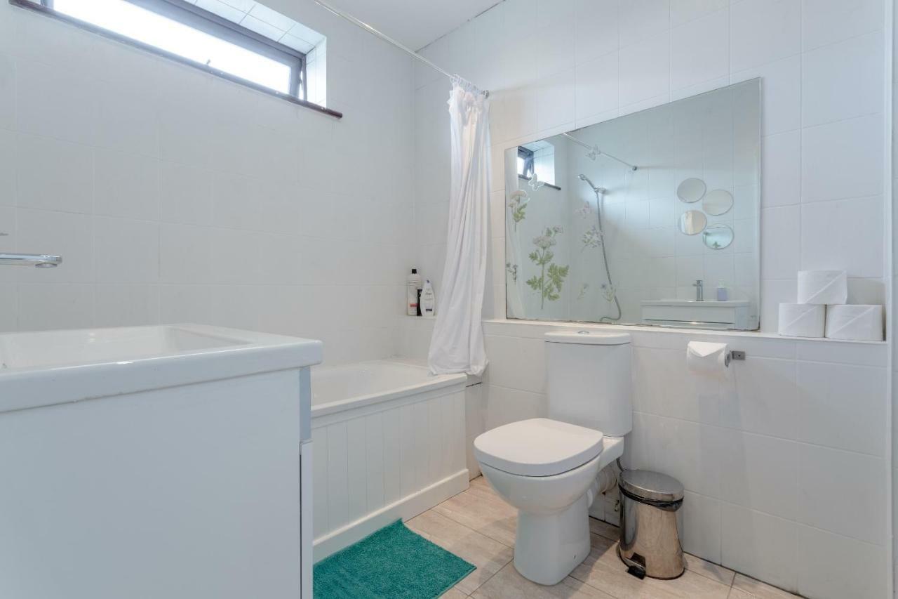Vakantiehuis 4 Bedroom Mews House In Kensal Rise *