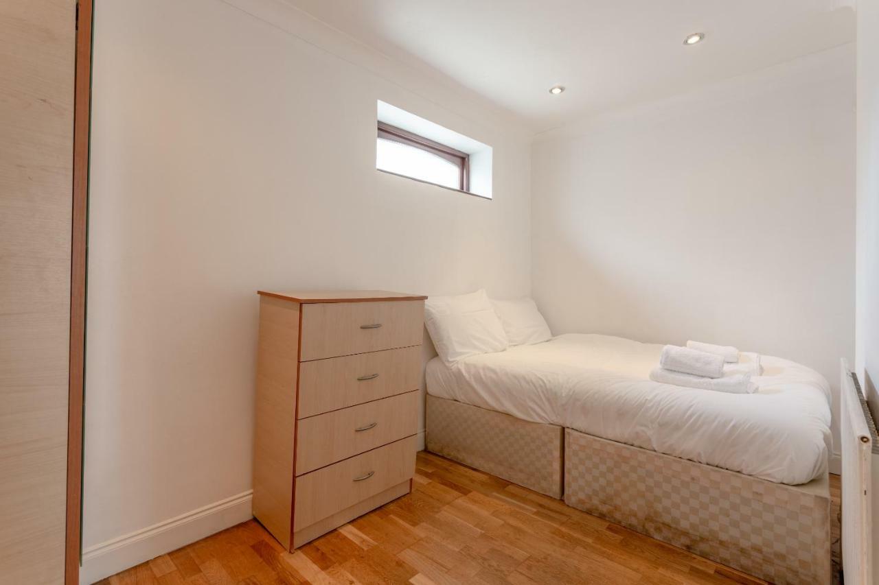 Vakantiehuis 4 Bedroom Mews House In Kensal Rise