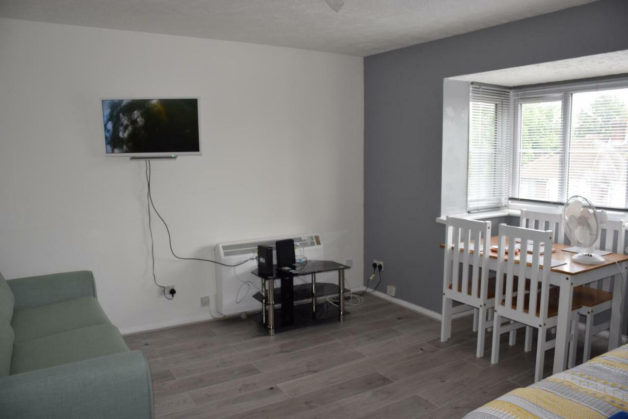 1 Bedroom Ponders End Appartement Londres