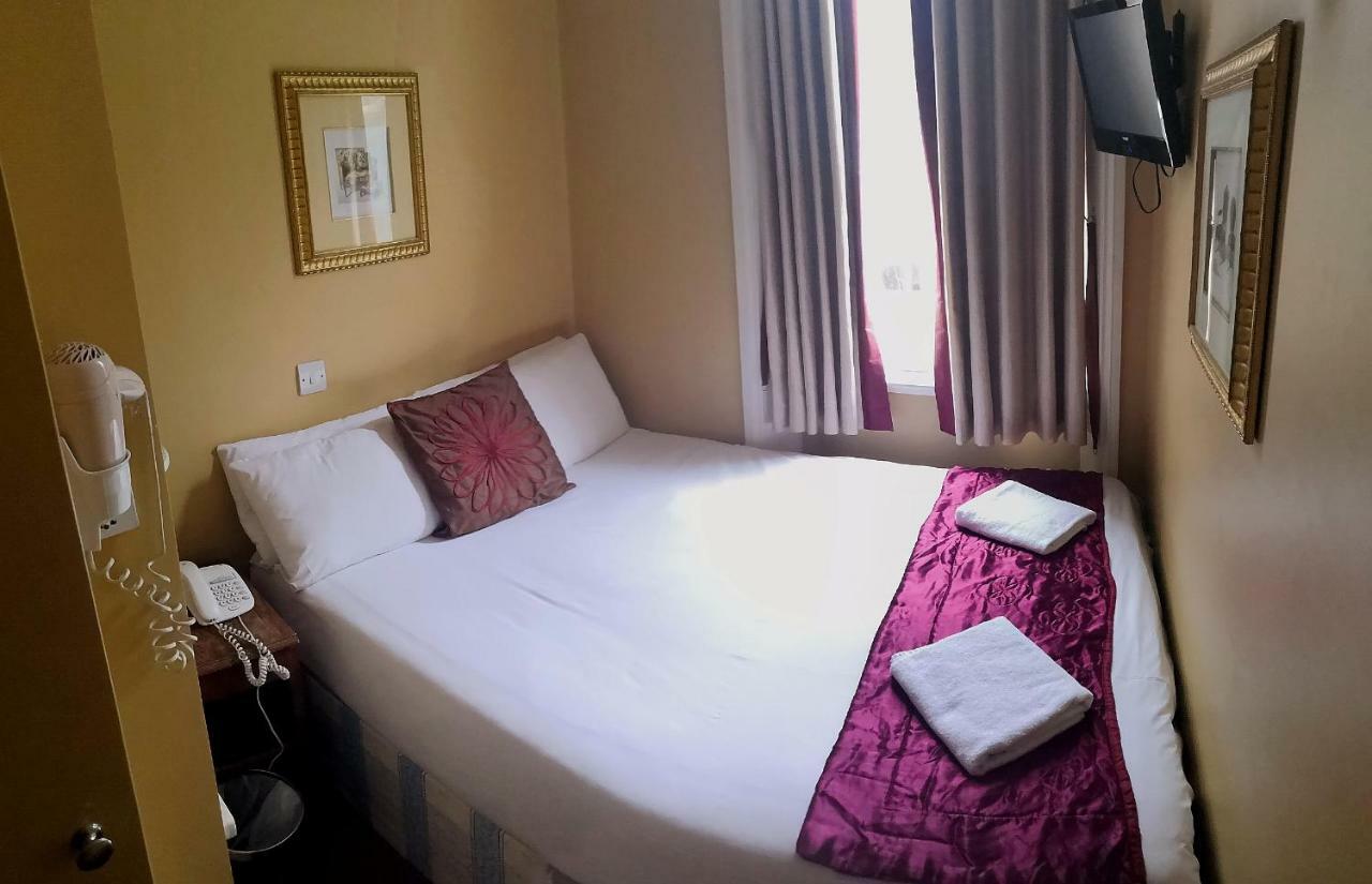 The Coronation Hotel 3*