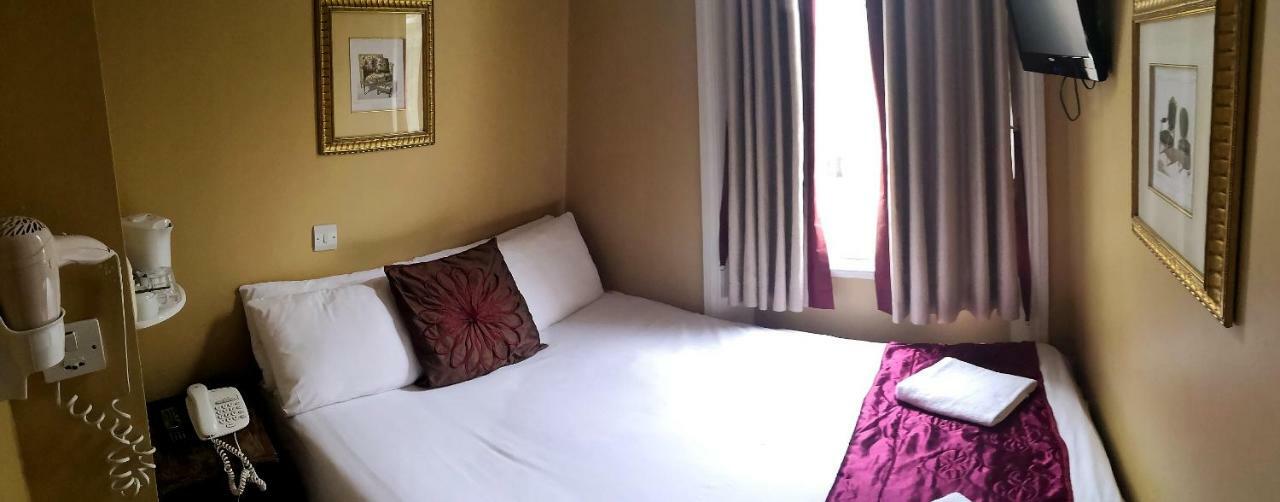 The Coronation Hotel 3*