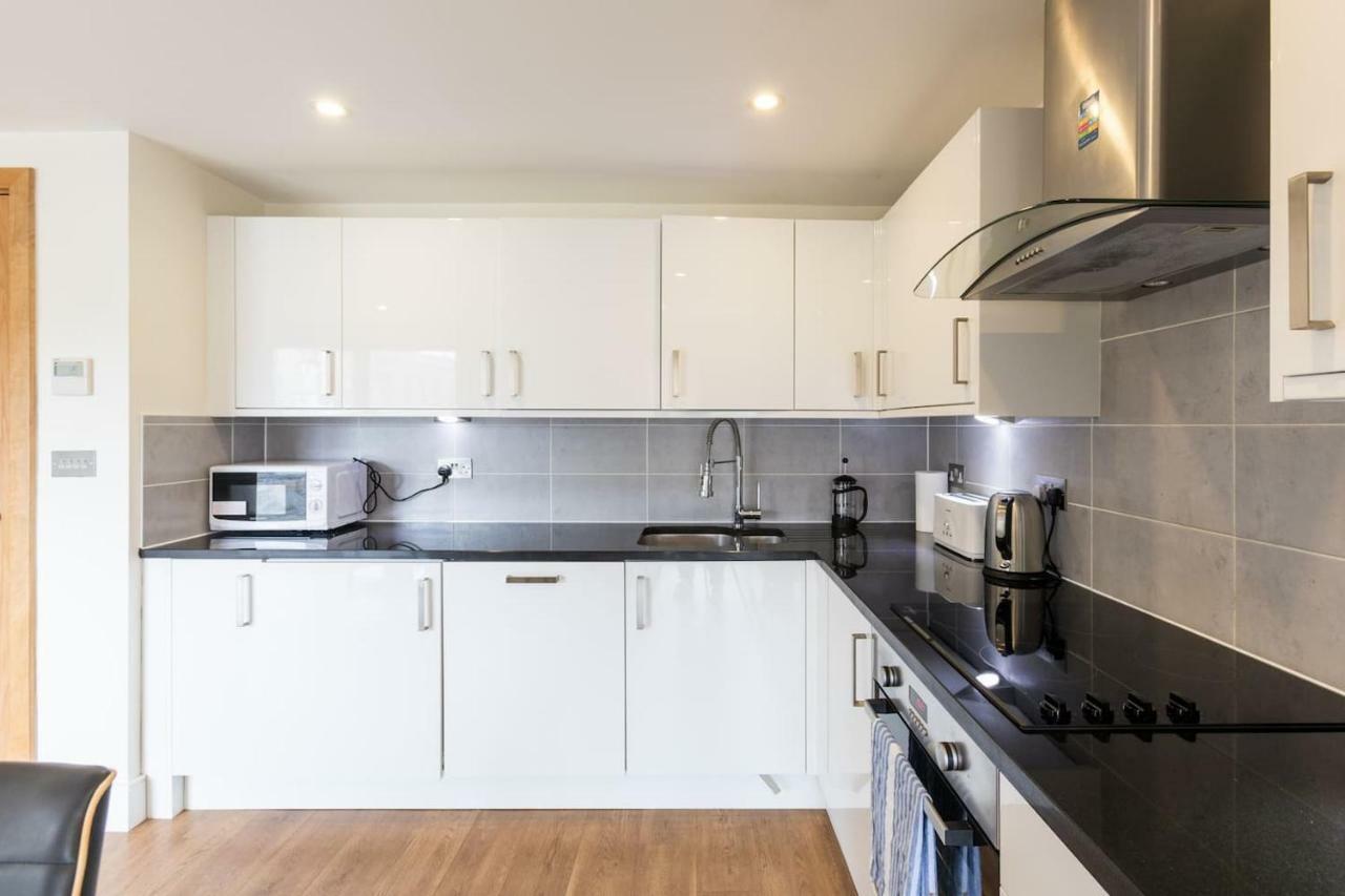 Apartamento Modern 2 Bed 2 Bath Hyde Park
