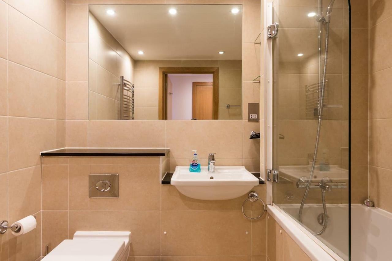 Modern 2 Bed 2 Bath Hyde Park Apartamento Londres