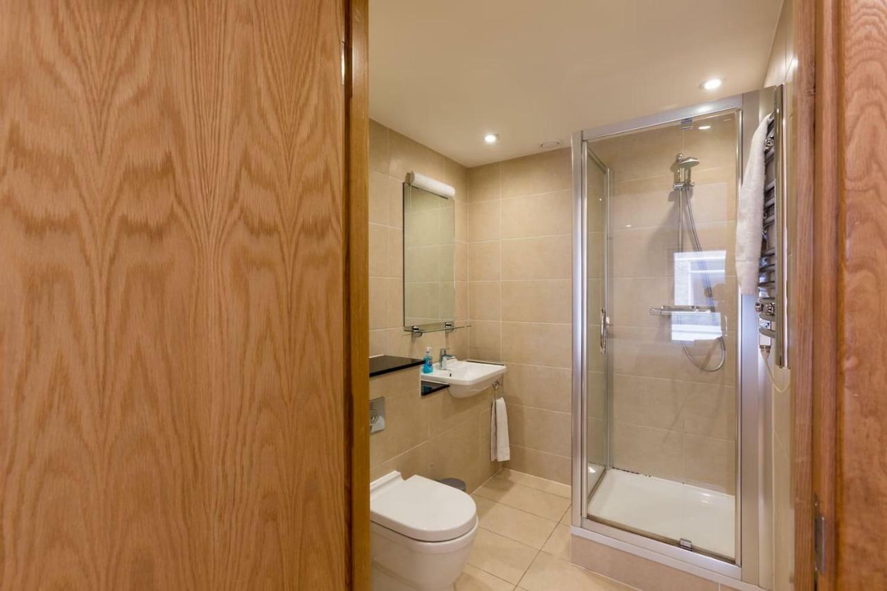 Modern 2 Bed 2 Bath Hyde Park Apartamento *