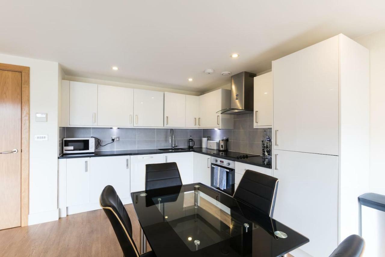 Modern 2 Bed 2 Bath Hyde Park Apartamento Londres