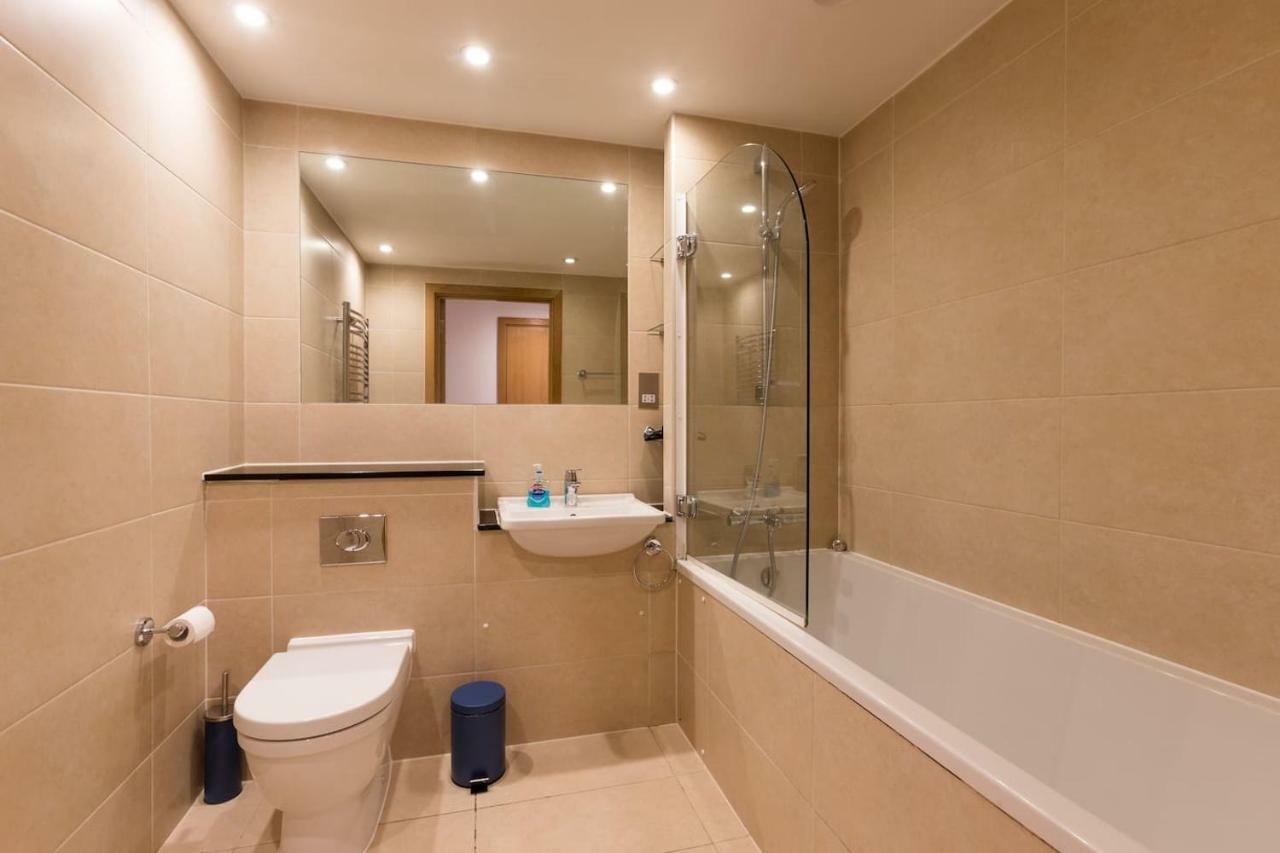 Apartamento Modern 2 Bed 2 Bath Hyde Park