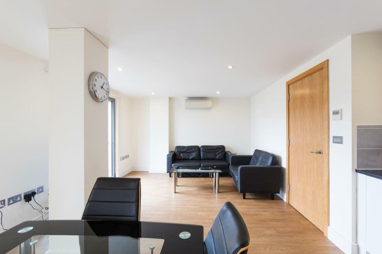 Apartamento Modern 2 Bed 2 Bath Hyde Park