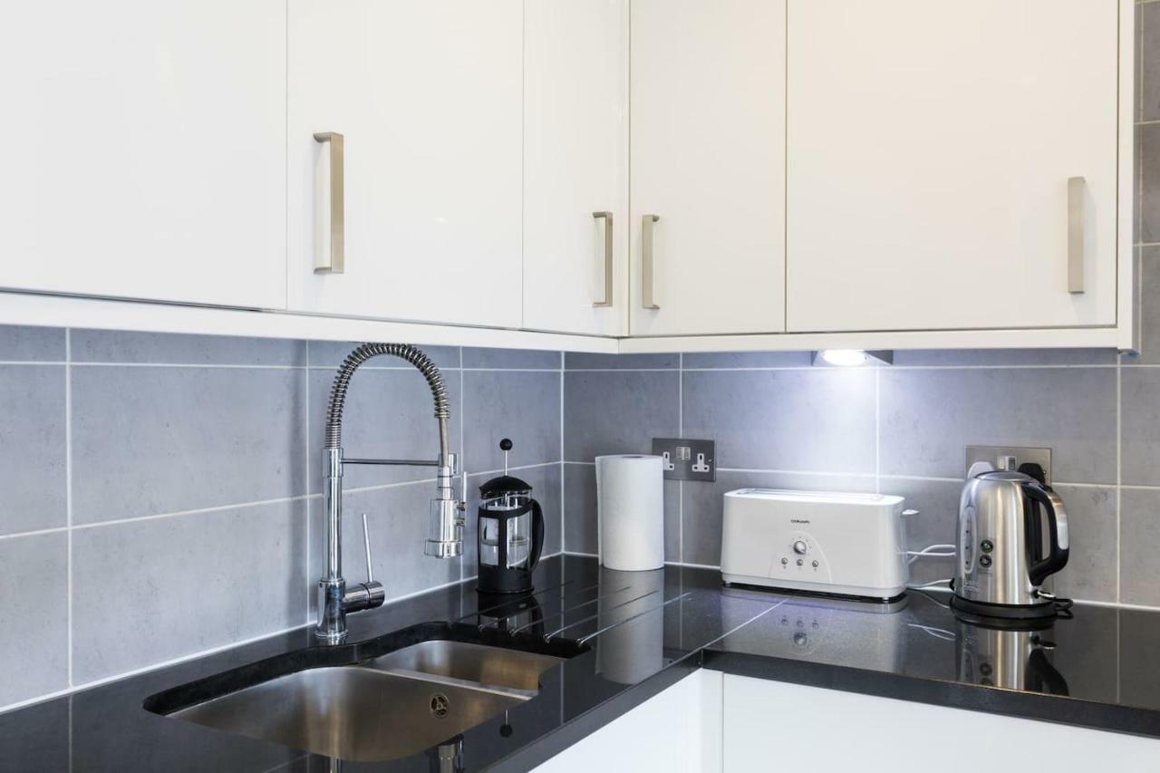 Modern 2 Bed 2 Bath Hyde Park * Londres