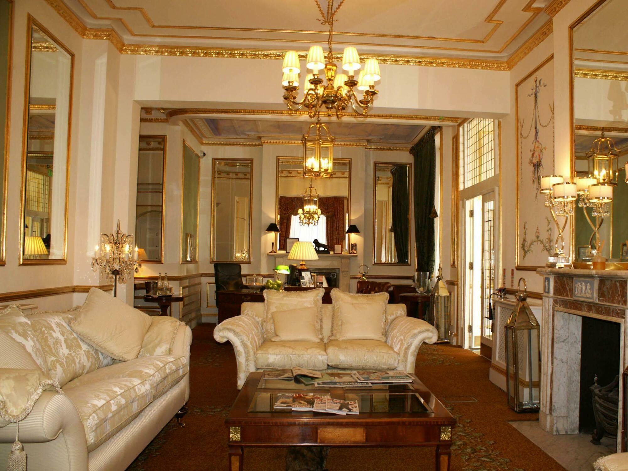 The Colonnade 4*