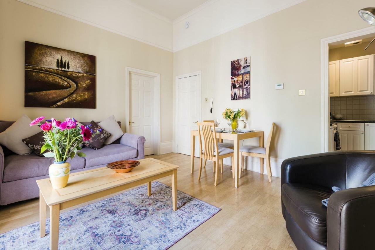 Charming Victoria Close To Buckingham Palace By Underthedoormat Appartement *