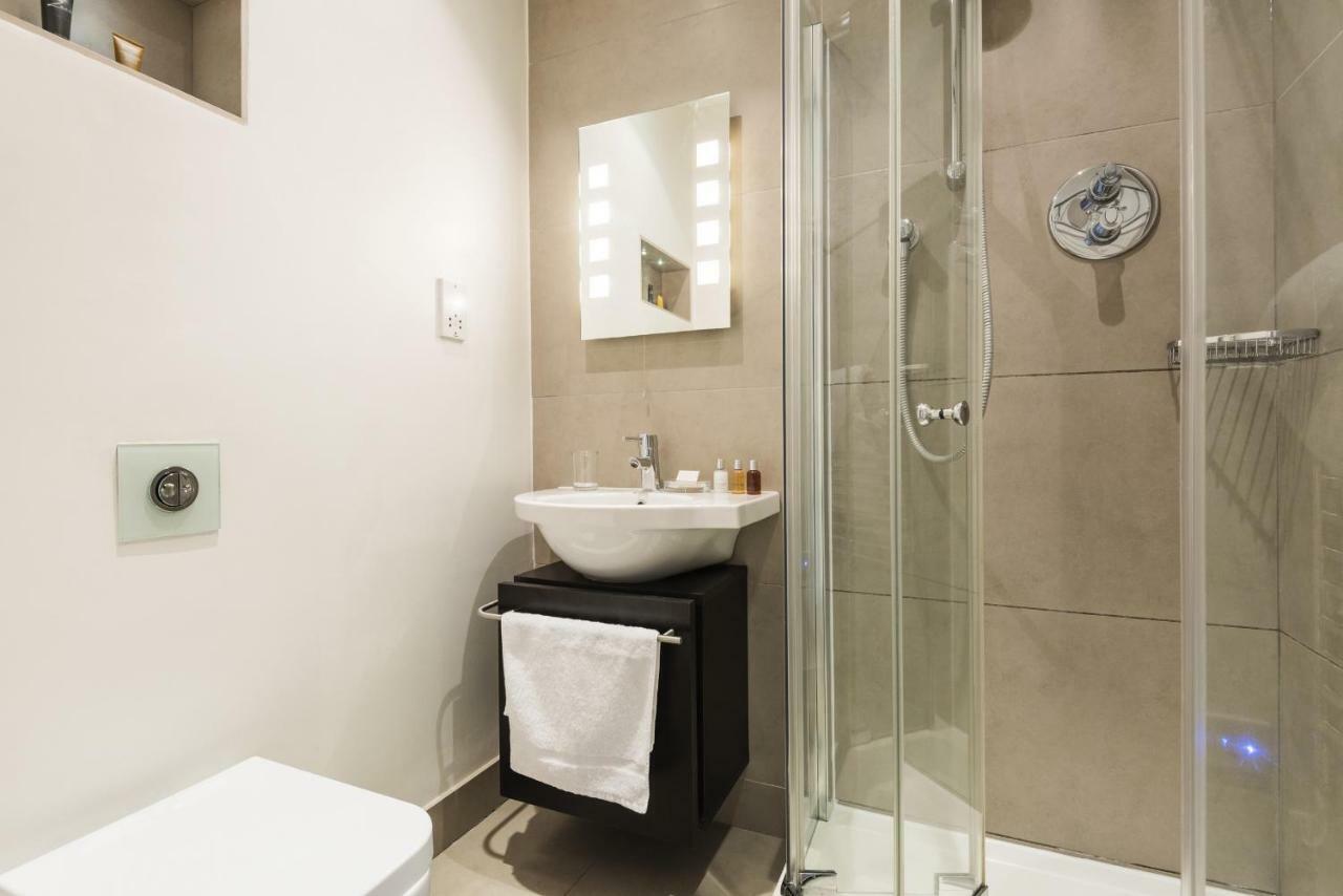 Charming Victoria Close To Buckingham Palace By Underthedoormat Appartement