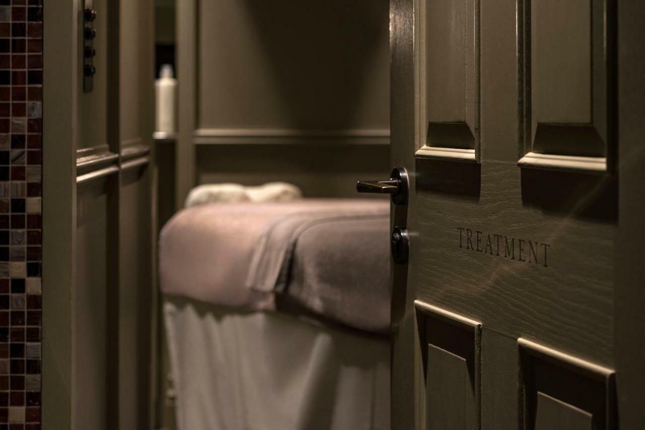 The Adria 5* Londen