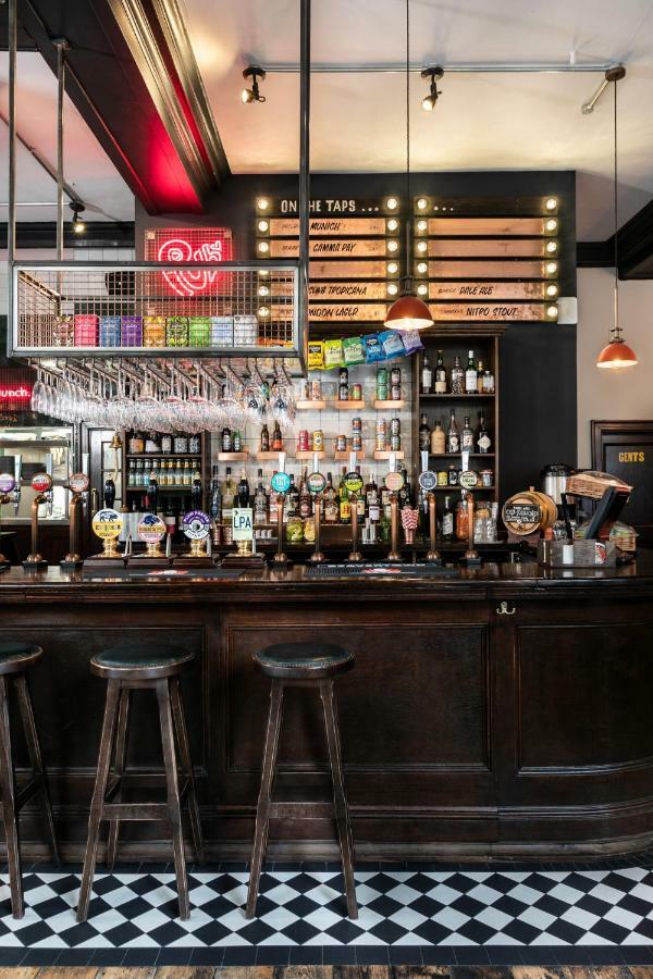 Publove @ The Rose & Crown *