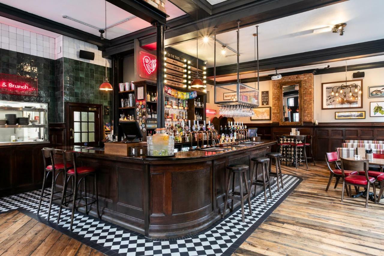 Hostel Publove @ The Rose & Crown Londen