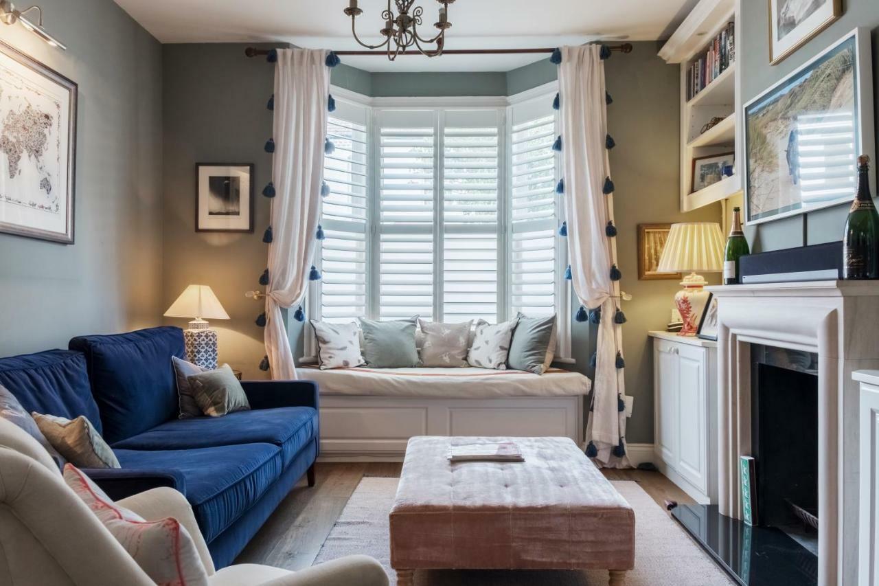 Veeve - Beautiful Interiors On A Battersea Crescent Londres