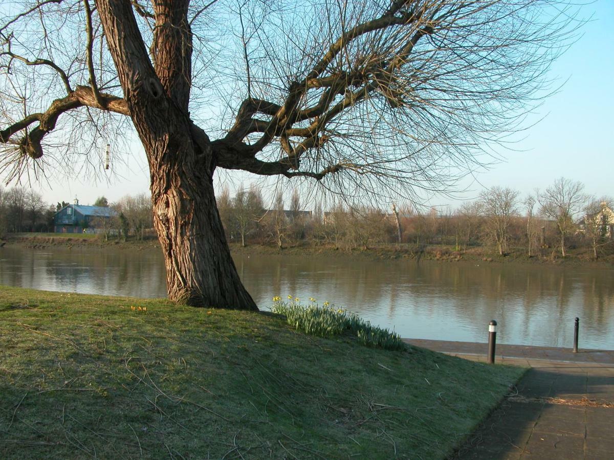 Chiswick Riviera With Free Parking