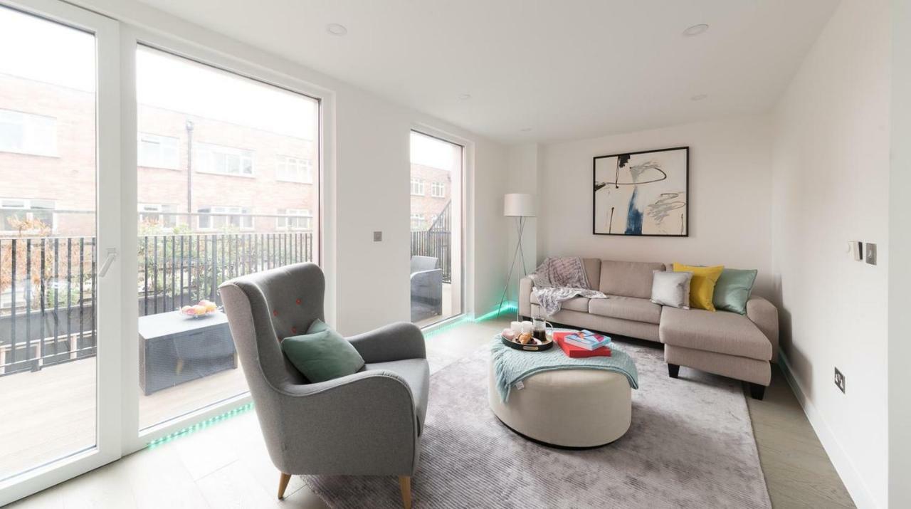 Duplex Penthouse Homestay London