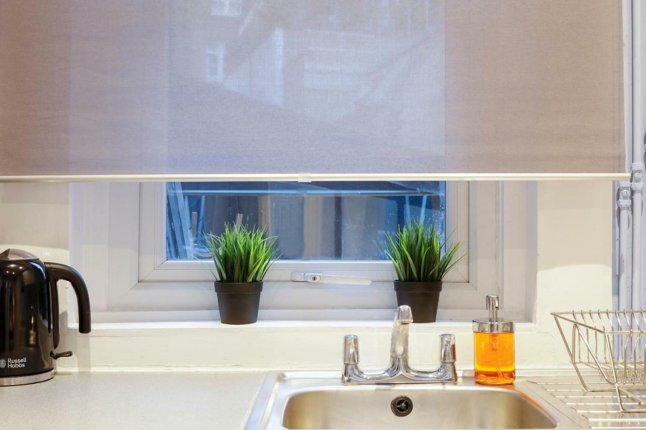 Central Apt In Warren Street Londres