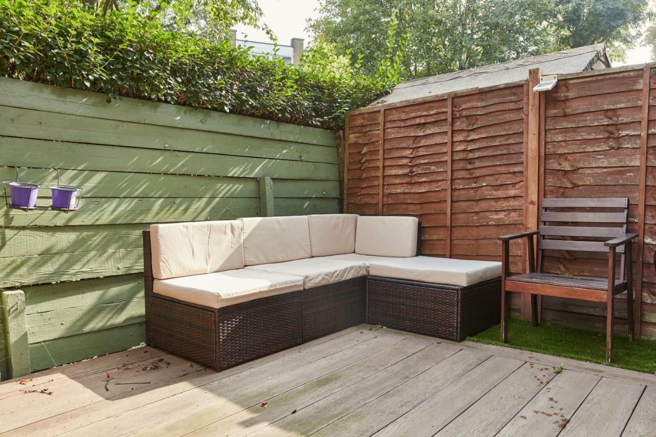 Holiday home Brecknock Road House