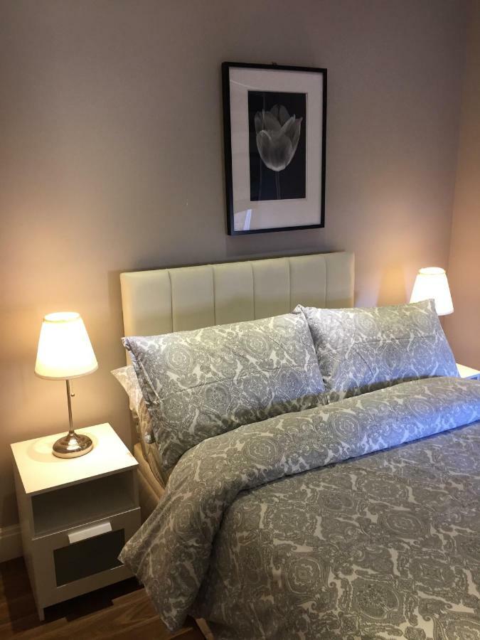 Stunning 2 Bed Flat Shepherds Bush *