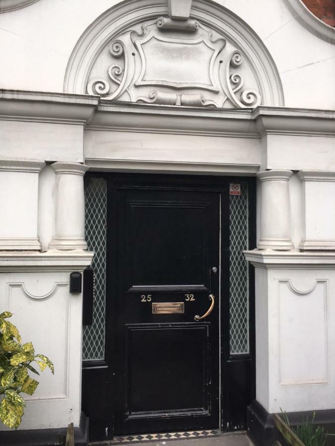 Apartment Stunning 2 Bed Flat Shepherds Bush London