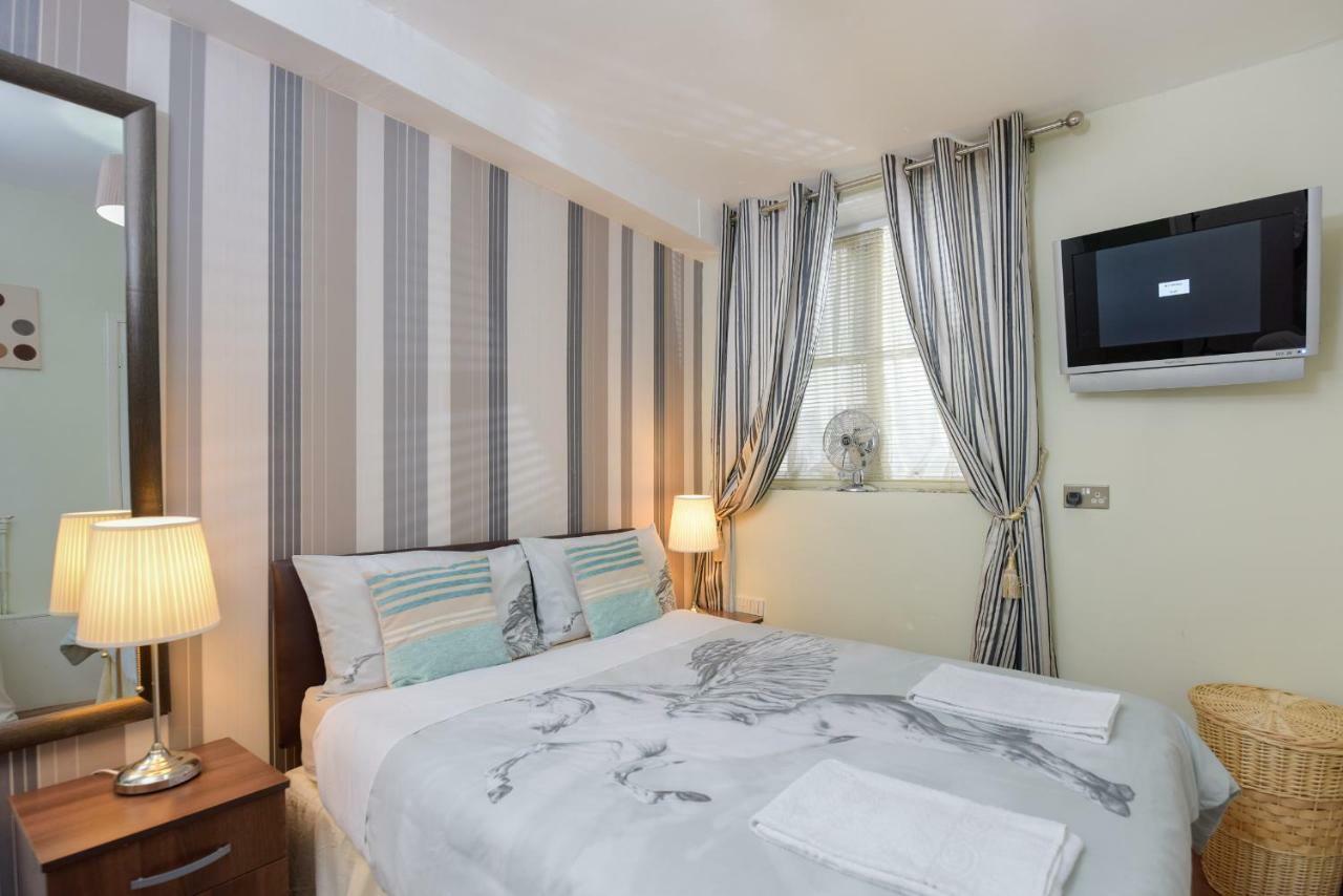 Gloucester Gardens Apartment