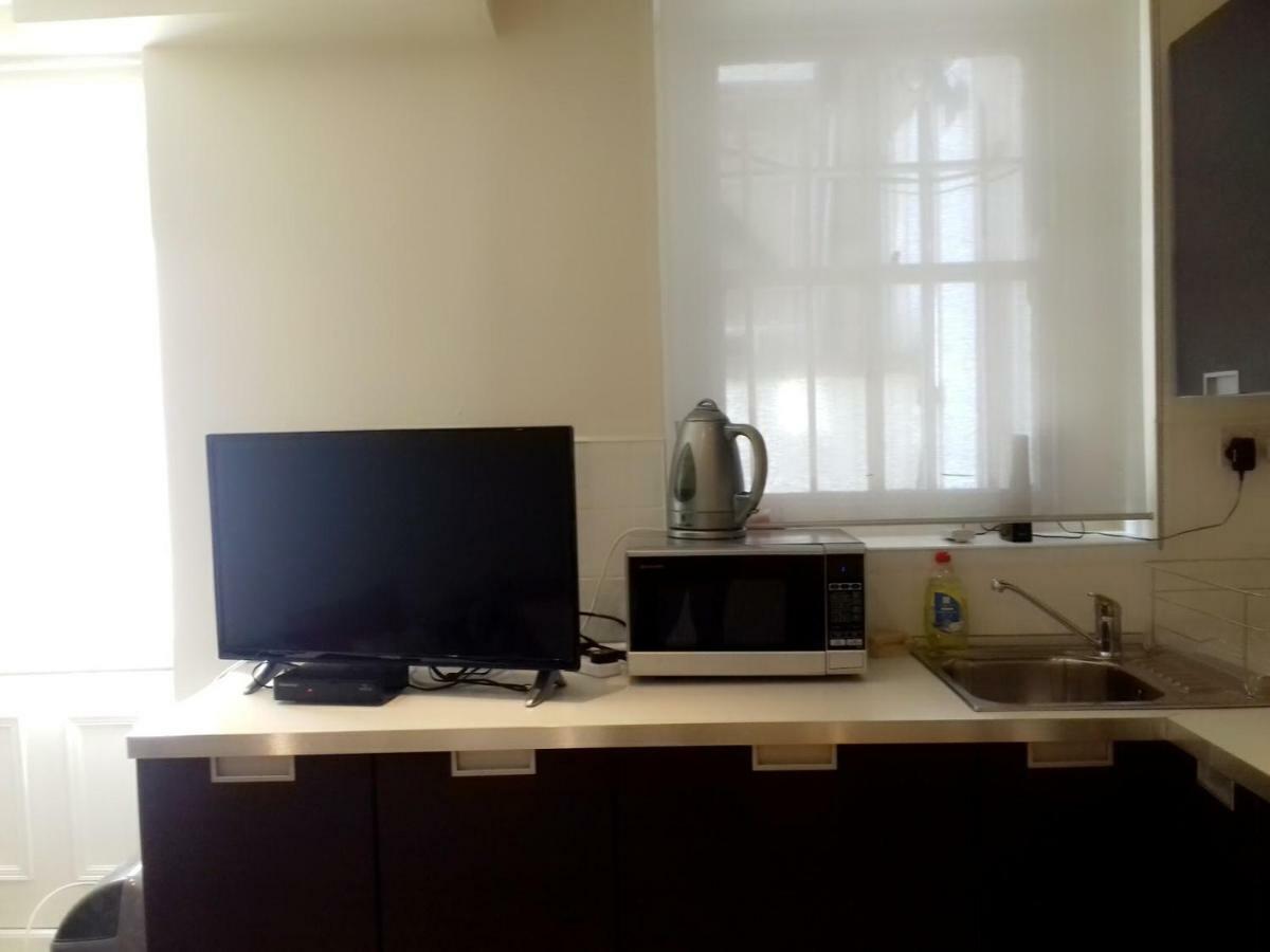 Lovely 1 Bed In Earls Court Apartamento *
